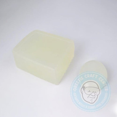 Melt and Pour Soap Base with Olive Oil SLS FREE // VANILLA STABLE