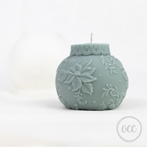 Christmas bauble with flowers