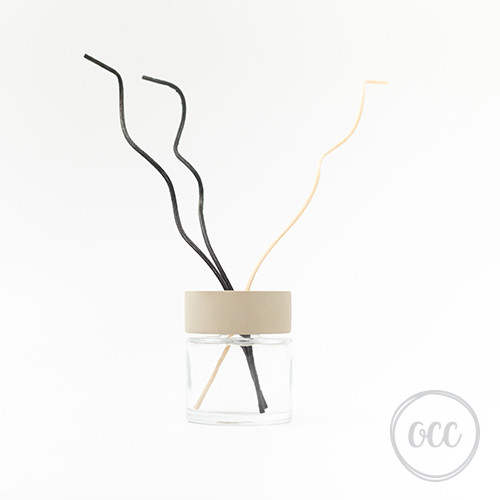 Round glass reed diffuser with cement cap